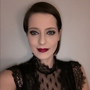 Meet your Posher, Julia